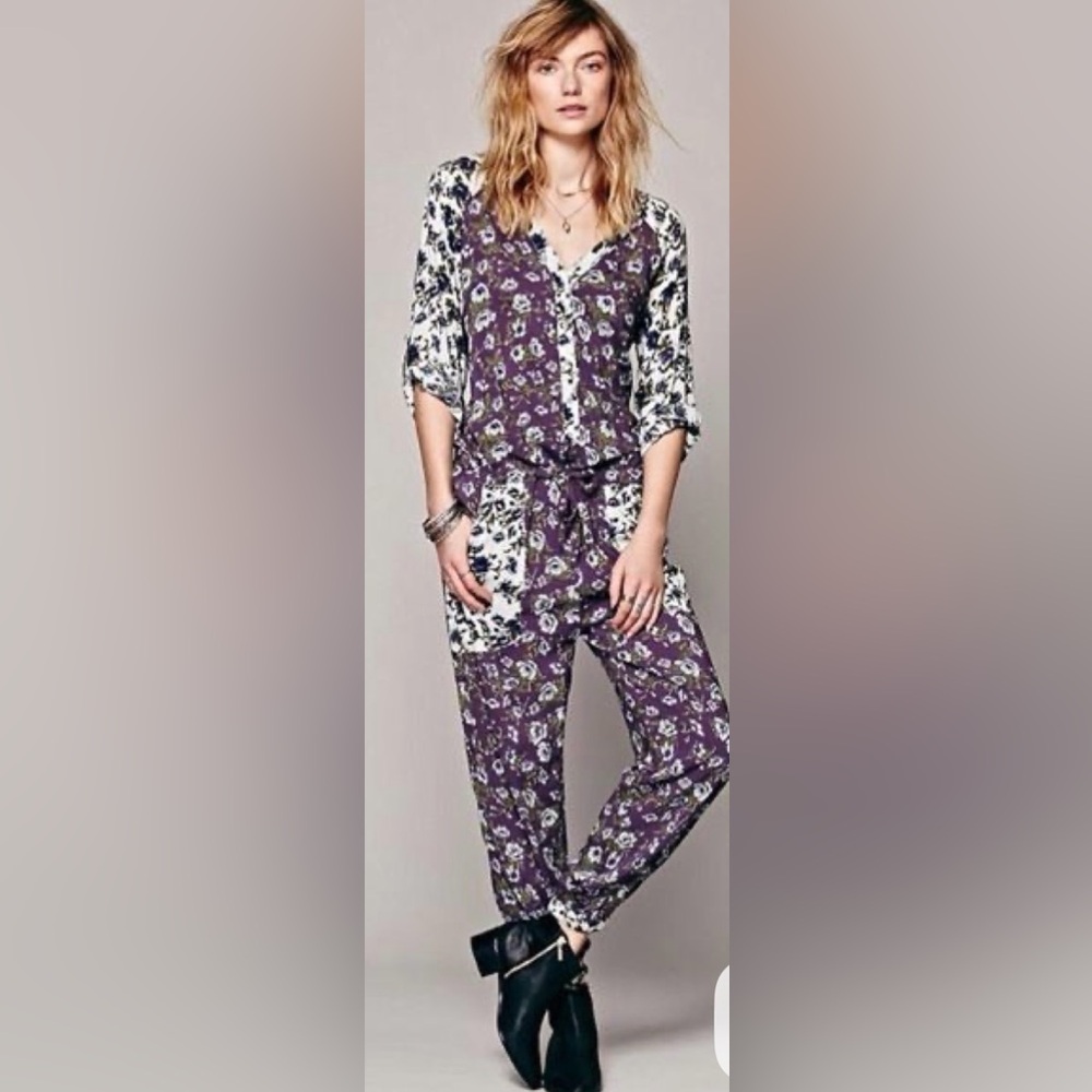 💙Free People Leia Floral Jumpsuit Floral Purple Jumpsuit